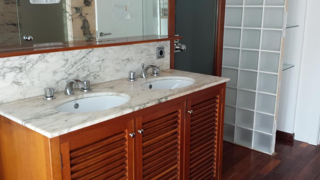 Sitges Beach Hostel Экстерьер фото