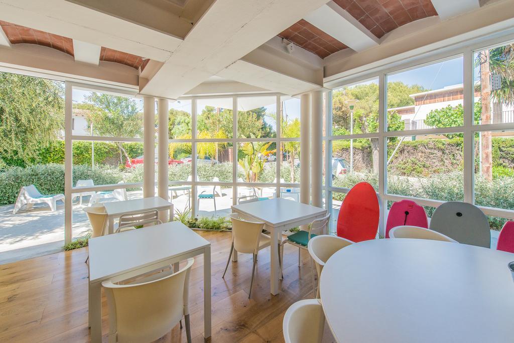 Sitges Beach Hostel Экстерьер фото