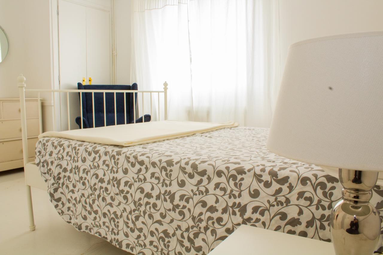 Sitges Beach Hostel Экстерьер фото