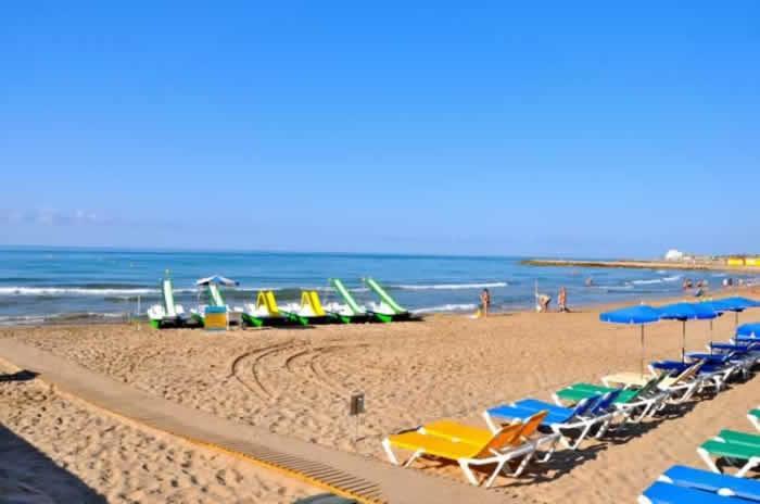 Sitges Beach Hostel Экстерьер фото