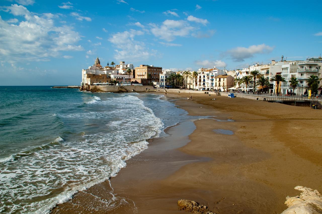 Sitges Beach Hostel Экстерьер фото
